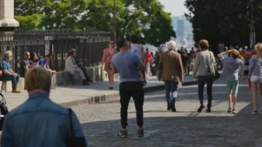 Paris 'in kutsal kalbi, ayrıntılar.