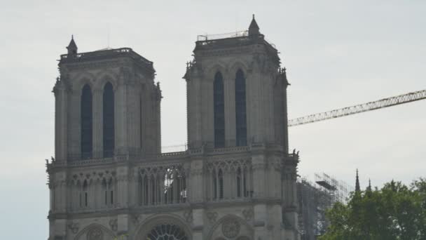 Catedral Notre Dame París Bajo Funcionamiento — Vídeo de stock