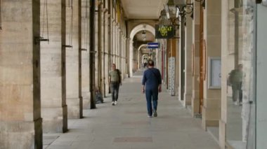 Rue de Rivoli 'de pasaj