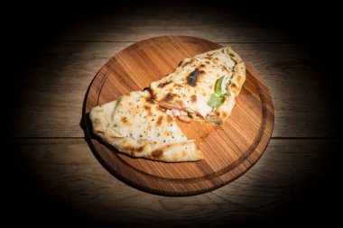 Cheburek karanlık, ikiye böldüm