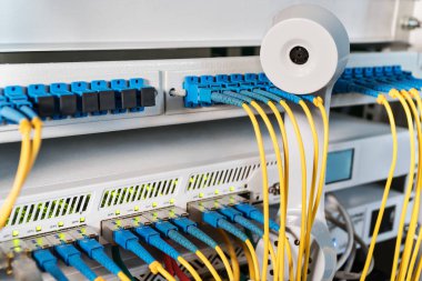 Retro cep telefonu ve internet communicator