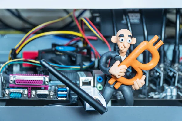 Madenci cryptocurrency üretir