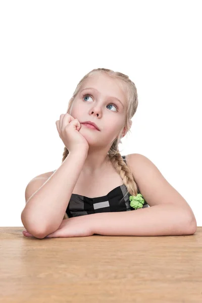 Retrato de una hermosa niña reflexiva — Foto de Stock