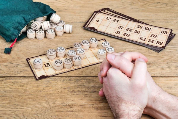 Numéro treize dans un jeu de bingo — Photo