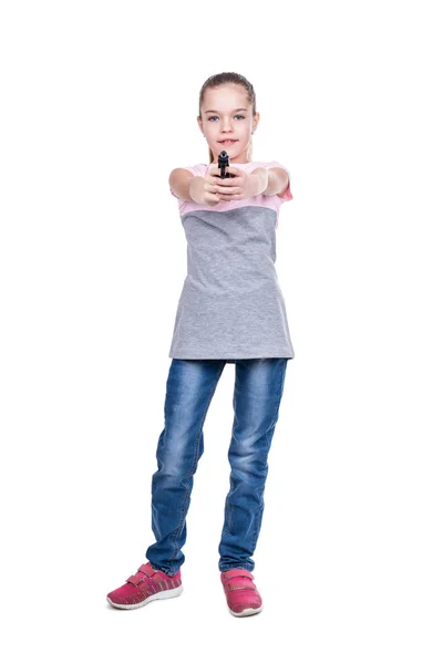 Κορίτσι με στόχο την κάμερα με όπλο — Φωτογραφία Αρχείου