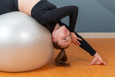 bend on the ball back