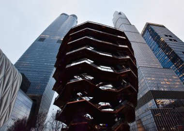 New York City, New York, ABD - 4 Aralık 2019. The Vessel, yapı ve ziyaretçi eğlencesi, Manhattan, New York City, ABD Hudson Yards Yeniden Geliştirme Projesi 'nin bir parçası.. 