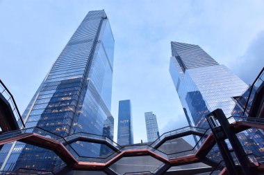 New York City, New York, ABD - 4 Aralık 2019. The Vessel, eşsiz yapı ve ziyaretçi cazibesi, Manhattan, New York City, ABD 'deki Hudson Yardları Yeniden Geliştirme Projesi' nin bir parçası.. 