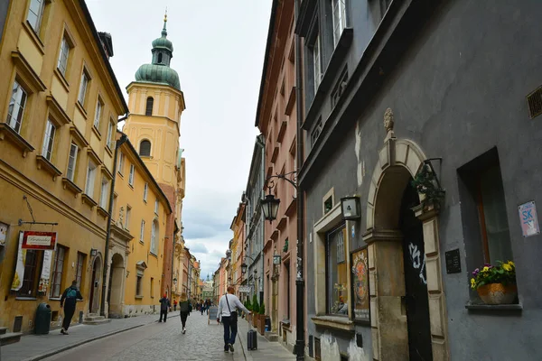 Warsaw Polonia Julio 2018 Gente Caminando Por Casco Antiguo Stare — Foto de Stock