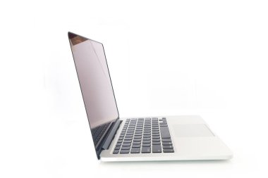 modern defter ile boş ekran tarafında.