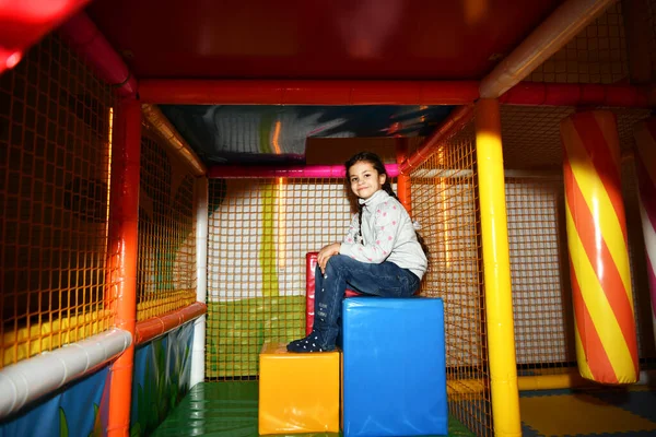 Beautiful Girl Plays Children Sports Play Area — Stock Photo, Image