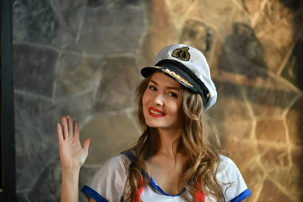 Belle Fille Dans Uniforme Marin Une Casquette Capitaine Navire — Photo