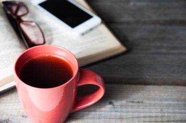 masada en iyi manzaralı telefon, gözlük ve kahve ya da çay Defteri'ni açar