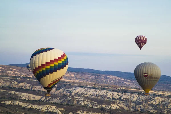 Balon gökyüzü rengi
