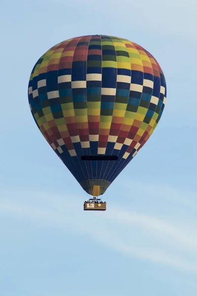 Balon gökyüzü rengi