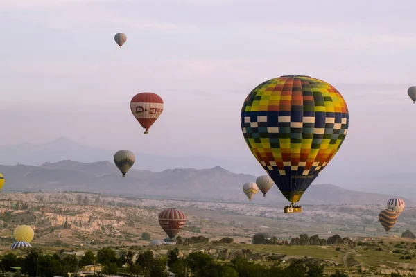 Balon gökyüzü rengi