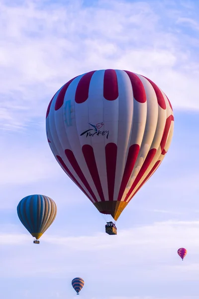 Balon gökyüzü rengi