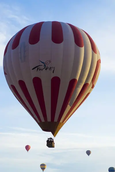 Balon gökyüzü rengi