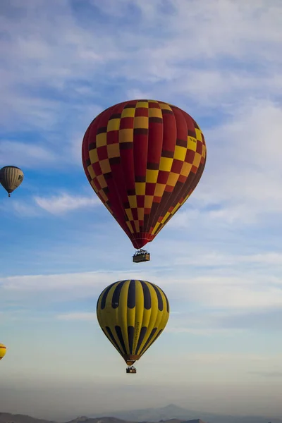 Balon gökyüzü rengi