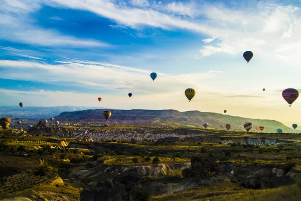 Balon gökyüzü rengi