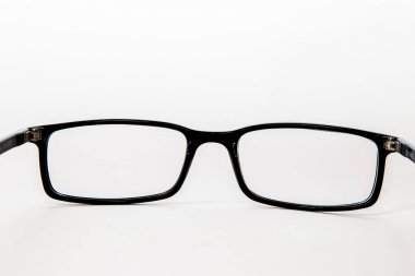 Gözlük beyaz arka plan beyaz