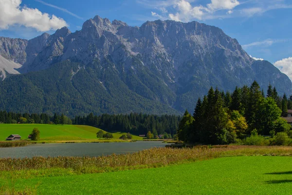 Lake Foot Alpine Mountains — Stock Photo, Image