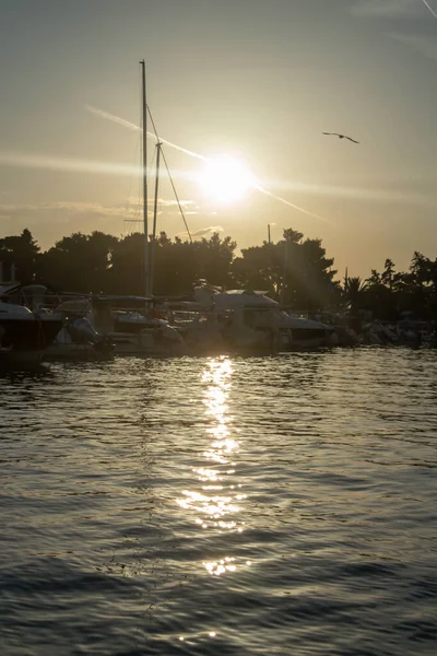 クロアチアのマカルスカでのアドリア海の夕日 — ストック写真