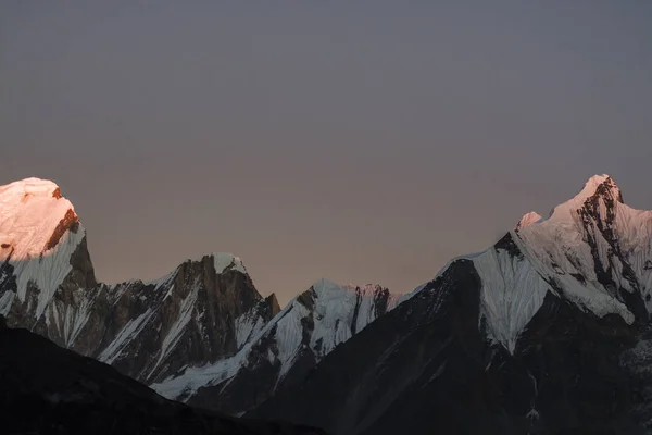 Mountains range in the evening — Stock Photo, Image