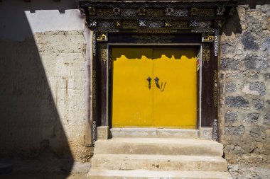 Songzanlin Manastırı kapılar