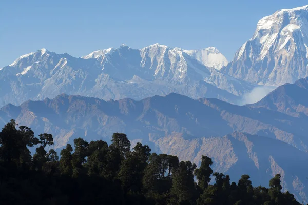 Dağ tepe Himalayalar — Stok fotoğraf