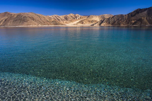 Lago en color azul — Foto de Stock