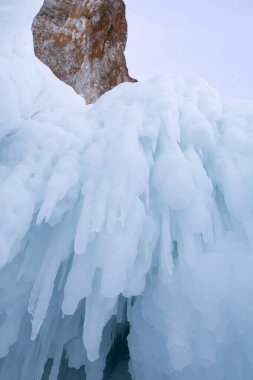 Kışın soğuk, doğada güzel.