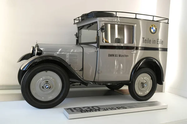 Bmw Museum Munich Bayern Tyskland Viser Hele Historien Til Kultmerket – stockfoto