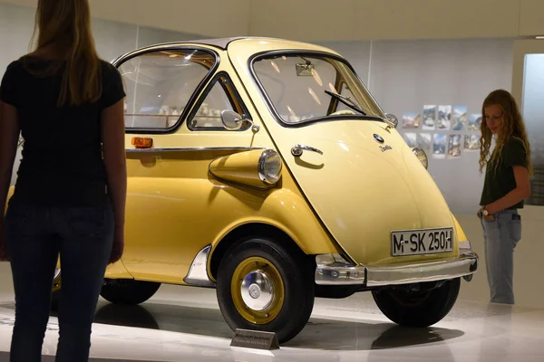 Het Bmw Museum München Beieren Duitsland Toont Hele Geschiedenis Van — Stockfoto