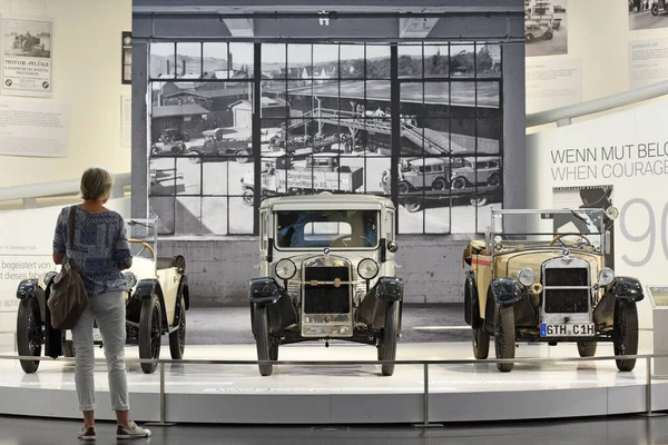 Muzeum Bmw Mnichově Bavorsko Německo Představuje Celou Historii Kultovní Značky — Stock fotografie