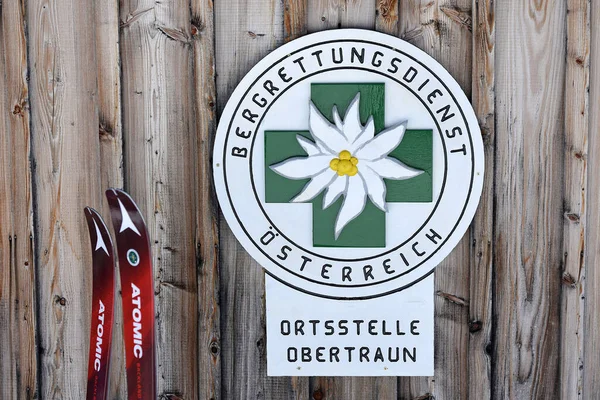 Fjällräddning Krippenstein Dachstein Skidområde Obertraun Salzkammergut Distriktet Gmunden Oberösterreich Österrike — Stockfoto