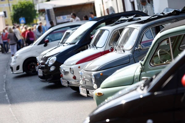 Elk Jaar Begin Juli Komen Fans Van Puch 500 Fiat — Stockfoto