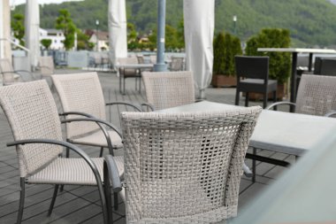 Corona krizi - Gmunden 'de kapalı bir hanın bahçesi (Gmunden ilçesi, Yukarı Avusturya, Avusturya)