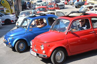 Steyr-Puch 500, Puch-Werke 'den küçük bir arabaydı. Avusturya 'da arabanın adı Pucherl idi. Ceset İtalyan Fiat 500 Nueva 'dan geldi. Fiat 500 Nueva 1957 'den 1977' ye kadar inşa edildi..