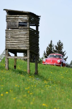 Her yıl Nisan ayı sonunda, 30 HP 'den az araç sevenleri Almtal' da buluşur (Yukarı Avusturya, Avusturya, Avrupa)