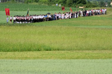 Corpus Christi alayı Rstorf, Schwanenstadt 'ta (Vcklabruck ilçesi, Yukarı Avusturya, Avusturya) -