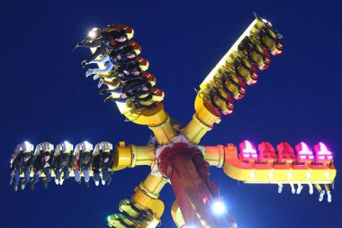 Münih Bahar Festivali - Münih Bahar Festivali, 1965 yılından beri Münih Theresienwiese 'de düzenlenen bir halk festivali. Oktoberfest 'in yanındaki küçük Ekim Festivali, büyük Ekim Festivali olarak adlandırılır.