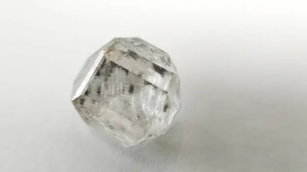 White Cvd Hpht Synthetic Lab Grown Raw Diamond — стоковое фото