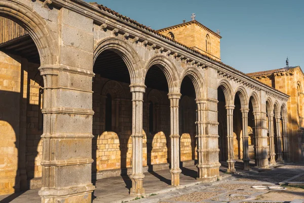 Арки Испанской Церкви Авиле — стоковое фото