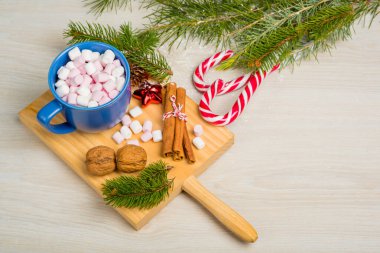 Stüdyoda Noel yemeği ve tatlıları