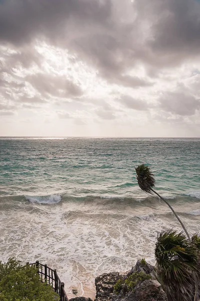 メキシコのトゥルム近くにあるカリブ海のビーチで — ストック写真