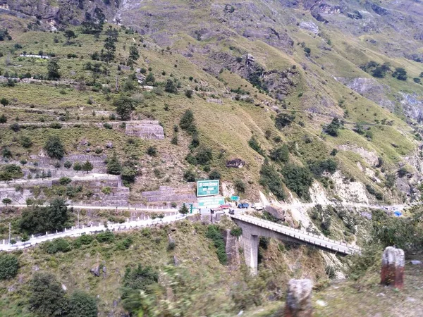 Yakın Köyü Olan Dağın Güzel Bir Yakın Görüntüsü Burası Uttrakhand — Stok fotoğraf