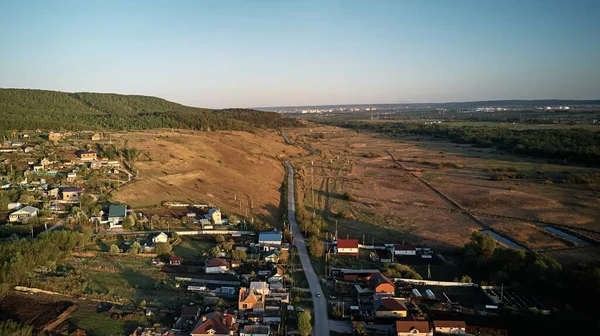 Venkovská Silnice Vesnici Při Západu Slunce — Stock fotografie