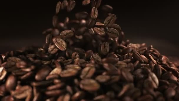 Esplodere Chicchi Caffè Vero Super Slow Motion — Video Stock