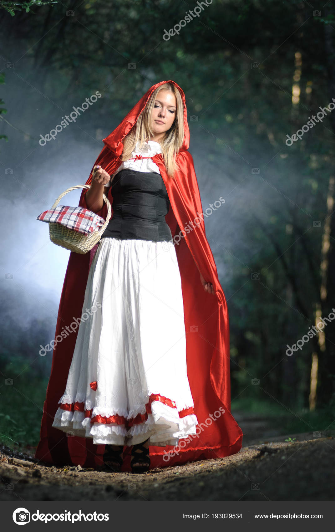 Girl in red raincoat. Cosplay Fairy Tale Little Red Riding Hood — Stock